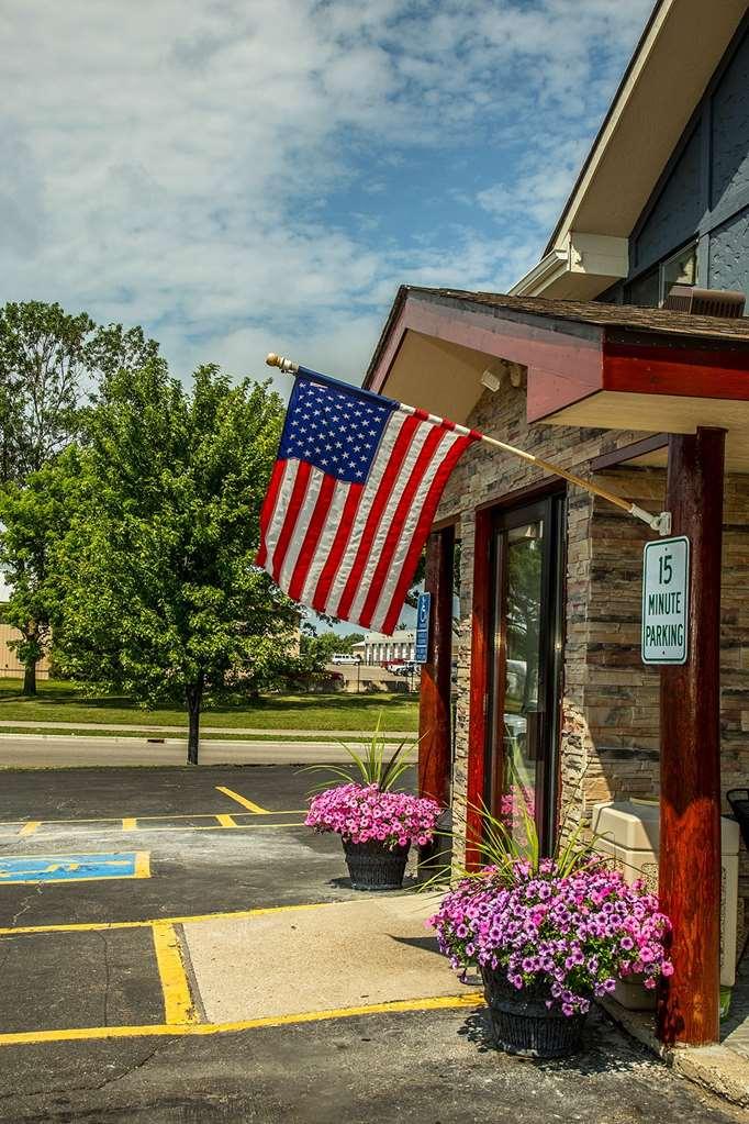 Americas Best Value Inn & Suites Detroit Lakes Dış mekan fotoğraf