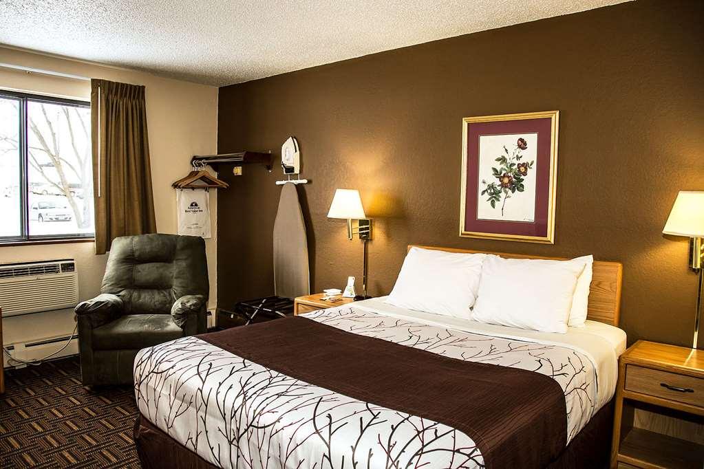 Americas Best Value Inn & Suites Detroit Lakes Oda fotoğraf