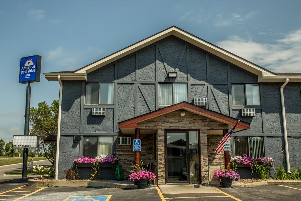 Americas Best Value Inn & Suites Detroit Lakes Dış mekan fotoğraf
