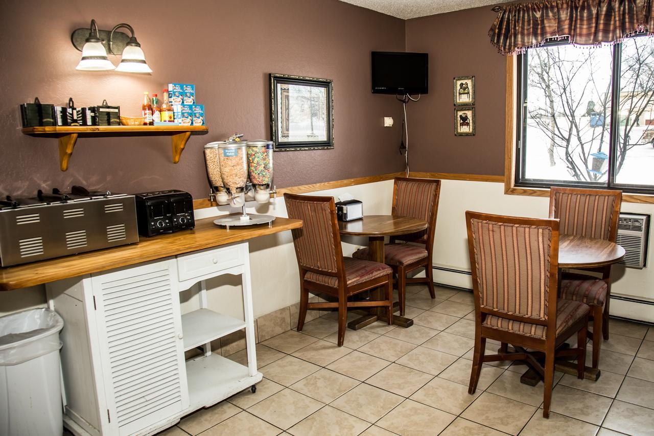 Americas Best Value Inn & Suites Detroit Lakes Dış mekan fotoğraf